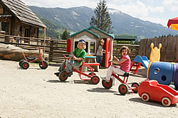 Kinder Im Eselpark / Maltatal