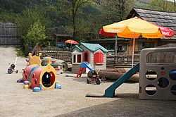 <leer>Kinder Im Eselpark / Maltatal